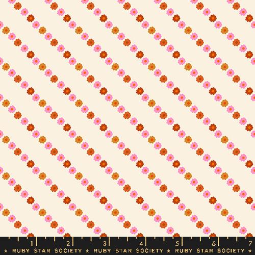 Ooh Lucky Lucky Garland In Natural