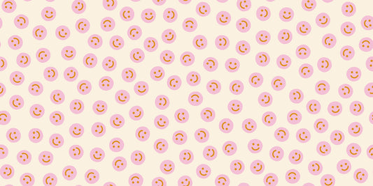 PREORDER: Egg and Friends Smiley in Natural